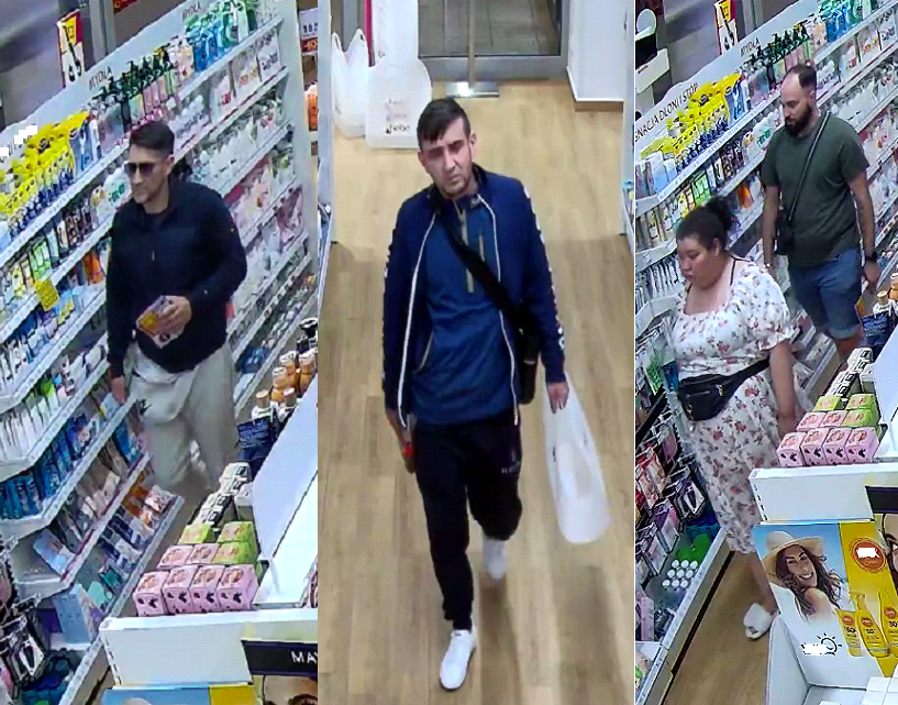 Rysopis:  Kobieta w wieku około 40 lat. W momencie zdarzenia ubrana w jasną sukienkę w kwieciste wzory, białe klapki.  Pierwszy z mężczyzn w wieku około 40 lat. W momencie zdarzenia ubrany w granatową bluzę z białymi napisami na rękawach, czarne spodnie dresowe, białe buty.  Drugi z mężczyzn w wieku około 40 lat. W chwili zdarzenia ubrany w czarną kurtkę, beżowe spodnie, białe buty. Posiadał założone okulary przeciwsłoneczne.  Trzeci mężczyzna w wieku około 45 lat. W chwili zdarzenia ubrany w t-shirt w odcieniu zielni, krótkie spodenki jeans, czarne buty sportowe.