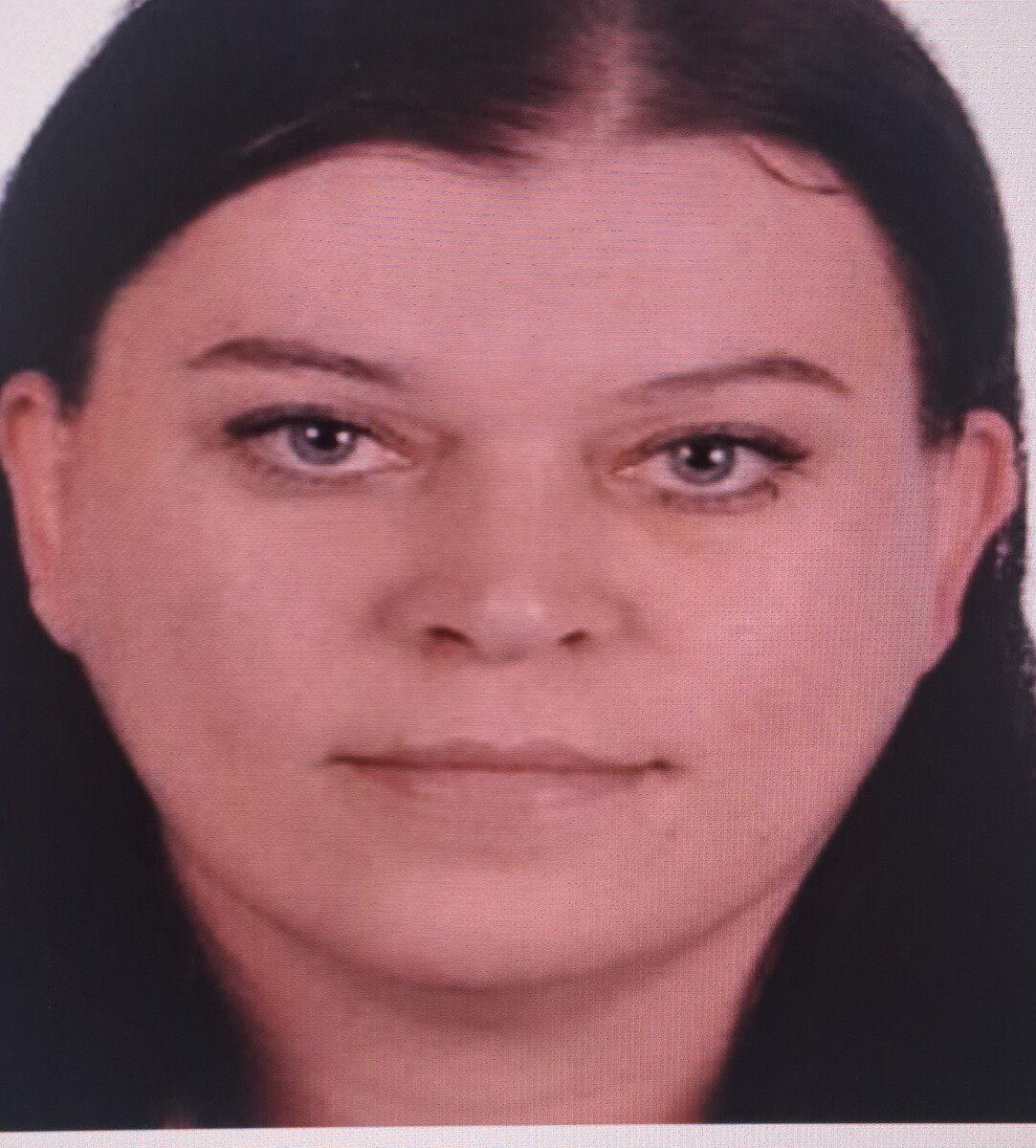 Ważne informacje:   Osoby, które mogą pomóc w ustaleniu miejsca pobytu zaginionego lub mają informację o losie mężczyzny  proszone są o kontakt z VI Komisariatem Policji Komendy Miejskiej Policji  w Łodzi telefon 47 841 13 49 , 47 841 13 00 lub pod telefonem alarmowym 112