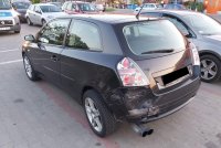 uszkodzony samochód pokrzywdzonej kobiety