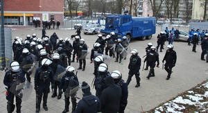 Policjanci biorący udział w zabezpieczeniu.