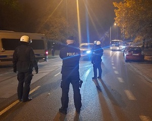 Zabezpieczenie przyjazdu kibiców gości na stadion.