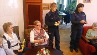 Policjantki podczas spotkania z seniorami