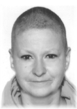 Rysopis Zaginionej: wzrost około 164 centymetrów, szczupła budowa ciała, włosy długie do ramion ciemne kasztanowe proste. Ubrana była w różowo – białą bluzkę, dżinsowe spodnie z dziurami oraz buty.