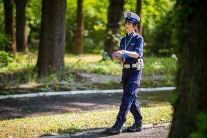 Policjantki w trakcie oceniania praktycznej części zawodów.