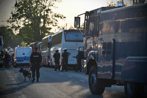 Łódzcy policjanci podczas zabezpieczenia.