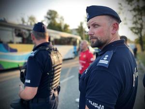 I Zastępca Komendanta Miejskiego Policji w Łodzi nadzoruje zabezpieczenie.