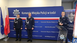 Mł. insp. Mariusz Siejka przemawia do zebranych.