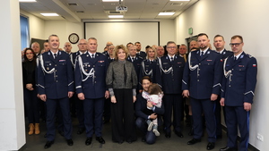 Wspólne zdjęcie uczestników uroczystości.