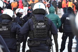 Funkcjonariusze z Oddziału Prewencji Policji w Łodzi.