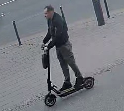 Sprawca znieważenia.